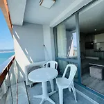 アパート Paradiso B 411 Large Sea View *
